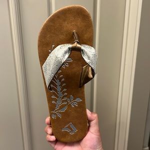 Report footwear Ebben silver size 9 sandals